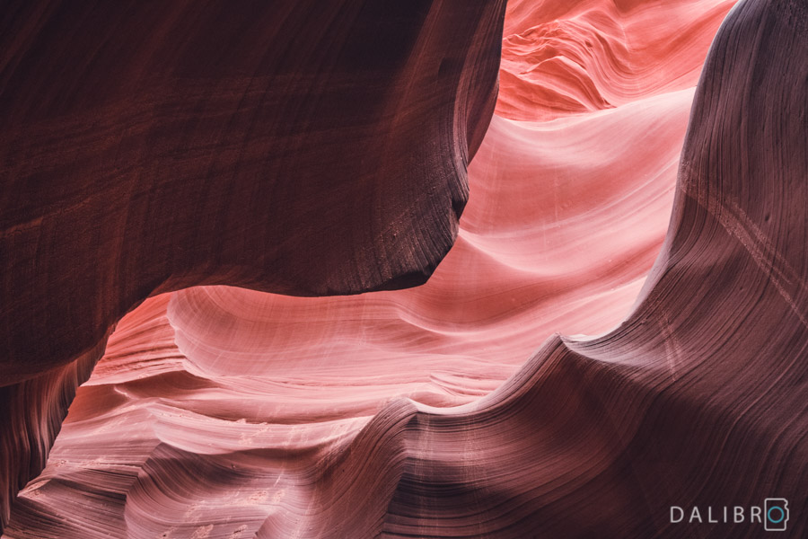 The Wave: There are some massive structures going on in the Lower Antelope. Your task is to find interesting shapes quickly and grab a handheld shot.