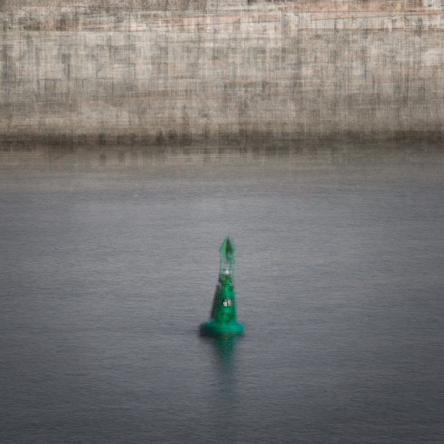 Porto Buoy: The most humble objects work often really well with this kind of impressionist photography